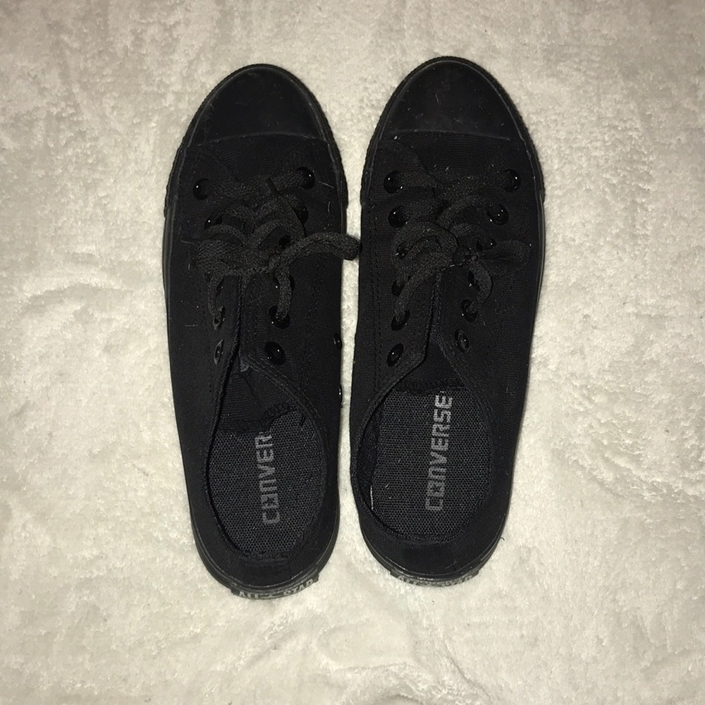 black convers
